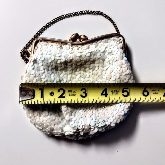 Vintage Women's White Iridescent Sequin Evening Bag/Clutch ~ Gold Tone ~ GVC - Picture 4 of 9